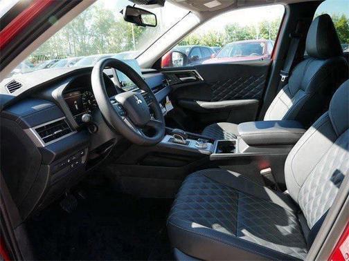 2025 Mitsubishi Outlander PHEV SEL