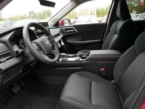 2025 Mitsubishi Outlander ES 2.5 S-AWC