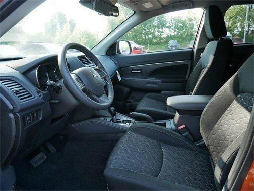 2025 Mitsubishi Outlander Sport 2.0 ES