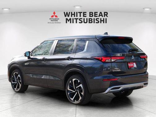 Graphite Gray 2025 Mitsubishi Outlander PHEV SE S-AWC