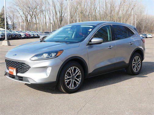 ICONIC SILVER 2022 Ford Escape SEL