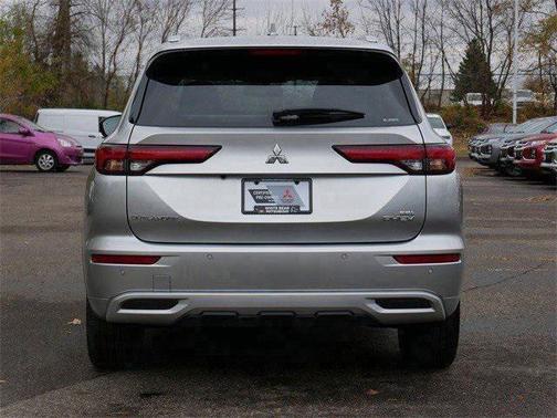 2025 Mitsubishi Outlander PHEV SEL