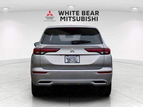 Silver Alloy 2025 Mitsubishi Outlander PHEV SEL