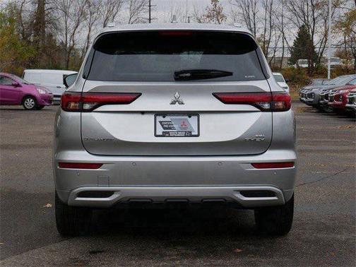2025 Mitsubishi Outlander PHEV SEL