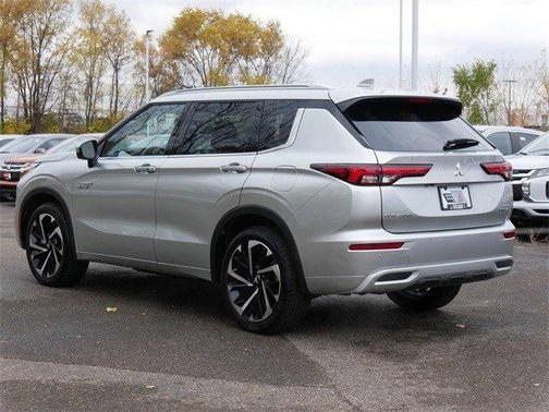 2025 Mitsubishi Outlander PHEV SEL
