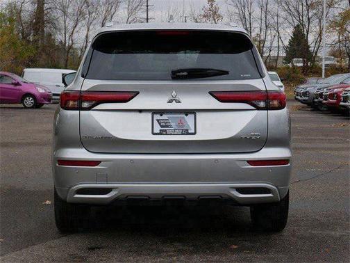 2025 Mitsubishi Outlander PHEV SEL