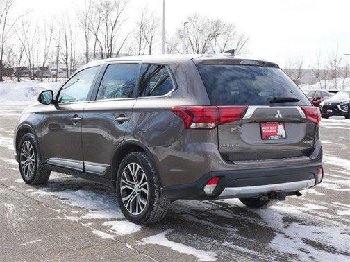 2017 Mitsubishi Outlander SE