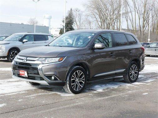 2017 Mitsubishi Outlander SE