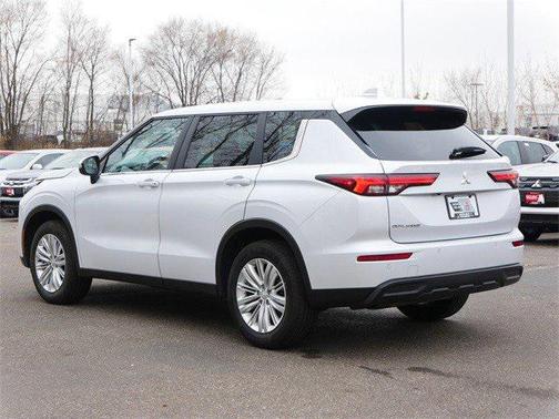 2022 Mitsubishi Outlander ES 2.5 S-AWC