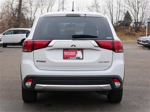 2016 Mitsubishi Outlander ES