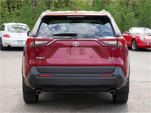 2020 Toyota RAV4 XLE Premium