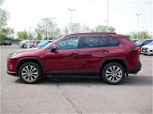 2020 Toyota RAV4 XLE Premium
