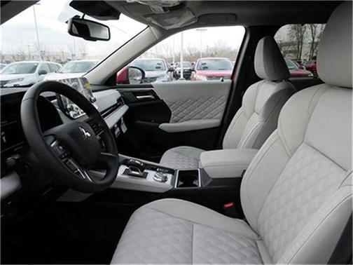 2025 Mitsubishi Outlander PHEV SEL