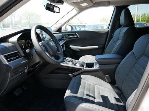 2025 Mitsubishi Outlander PHEV SE S-AWC