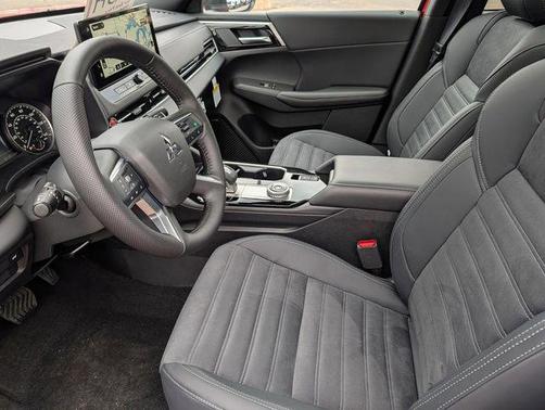 Red Diamond/Black Roof 2026 Mitsubishi Outlander Ralliart 2.5 S-AWC