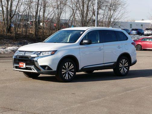 2019 Mitsubishi Outlander ES