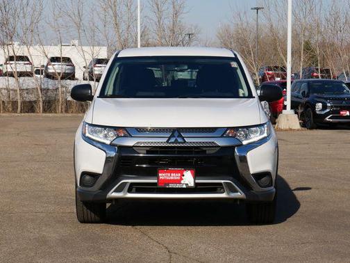 2019 Mitsubishi Outlander ES