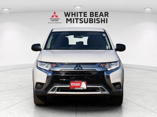 Pearl White 2019 Mitsubishi Outlander ES