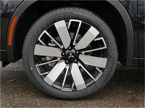 2025 Mitsubishi Outlander PLATINUM EDITION 2.5 S-AWC