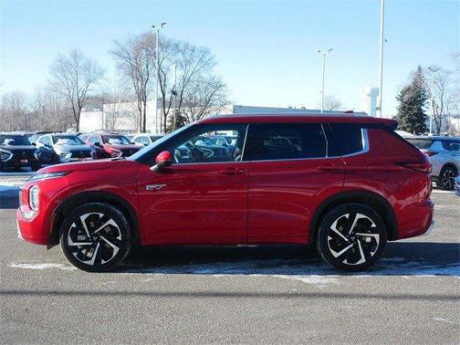 2025 Mitsubishi Outlander PHEV SEL
