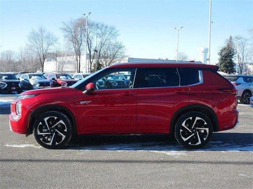 2025 Mitsubishi Outlander PHEV SEL