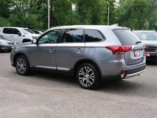2017 Mitsubishi Outlander SE