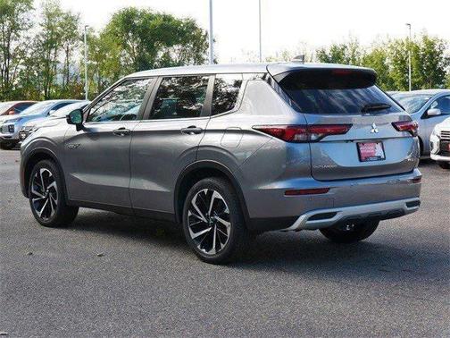 2023 Mitsubishi Outlander PHEV SE S-AWC
