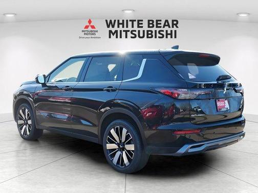 Black Diamond 2026 Mitsubishi Outlander SE S-AWC