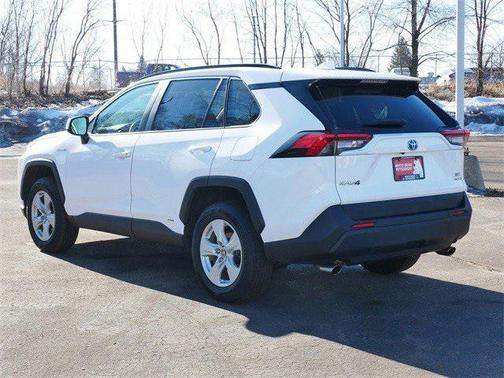 2021 Toyota RAV4 Hybrid XLE