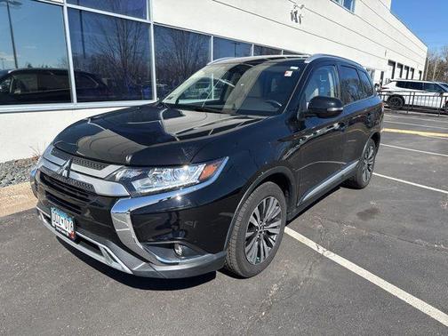 Labrador Black Metallic 2019 Mitsubishi Outlander SEL