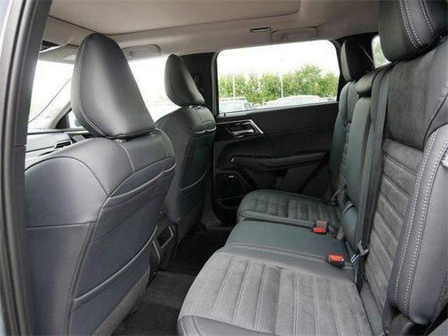 2025 Mitsubishi Outlander TRAIL EDITION 2.5 S-AWC