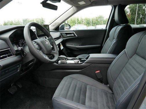 2025 Mitsubishi Outlander TRAIL EDITION 2.5 S-AWC