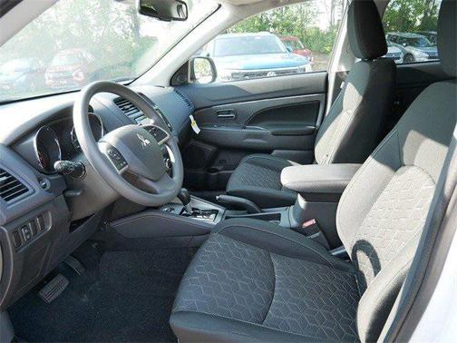 2025 Mitsubishi Outlander Sport 2.0 ES