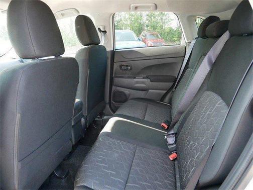 2025 Mitsubishi Outlander Sport 2.0 ES