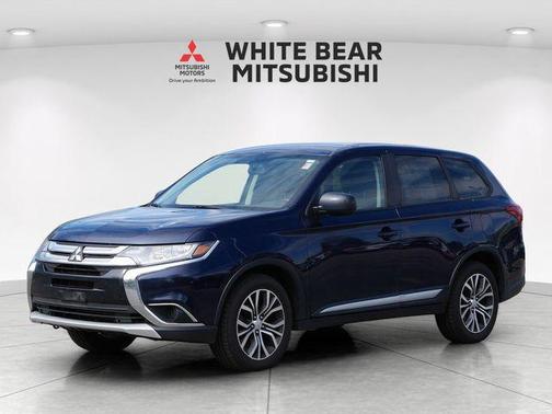 Cosmic Blue Metallic 2016 Mitsubishi Outlander ES