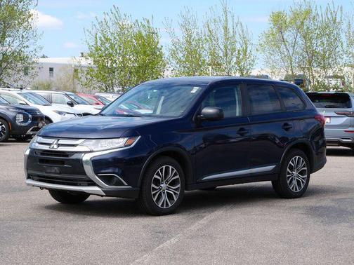 Cosmic Blue Metallic 2016 Mitsubishi Outlander ES