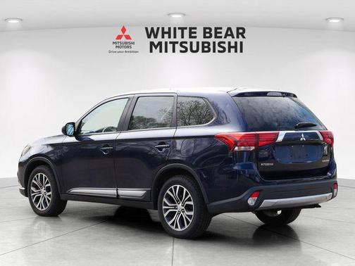Cosmic Blue Metallic 2016 Mitsubishi Outlander ES
