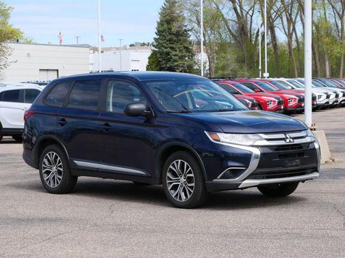 Cosmic Blue Metallic 2016 Mitsubishi Outlander ES