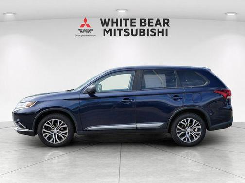 Cosmic Blue Metallic 2016 Mitsubishi Outlander ES