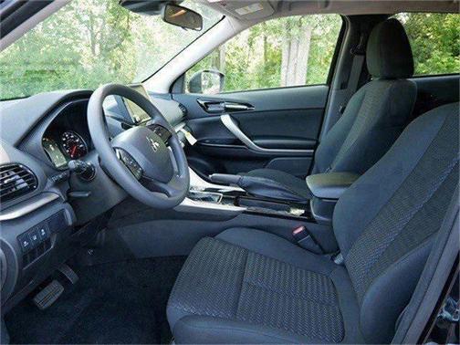 2025 Mitsubishi Eclipse Cross LE