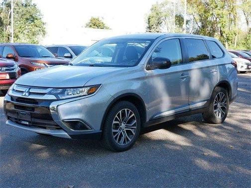 2016 Mitsubishi Outlander ES