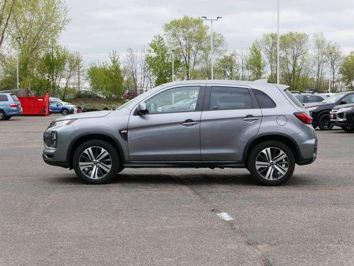 Mercury Gray Metallic 2023 Mitsubishi Outlander Sport 2.0 ES