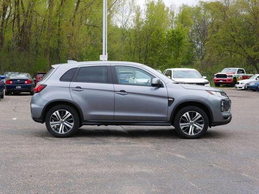 Mercury Gray Metallic 2023 Mitsubishi Outlander Sport 2.0 ES