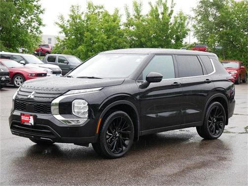 2023 Mitsubishi Outlander SE Black Edition 2WD