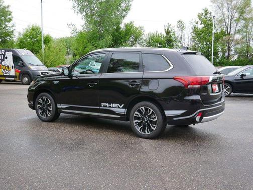 Ruby Black Pearl 2018 Mitsubishi Outlander PHEV GT