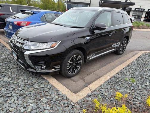 Ruby Black Pearl 2018 Mitsubishi Outlander PHEV GT