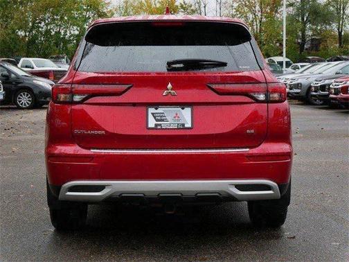 2022 Mitsubishi Outlander SE