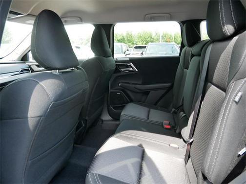 2025 Mitsubishi Outlander ES 2.5 S-AWC