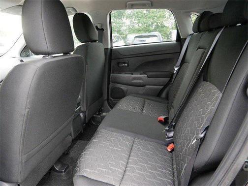 2025 Mitsubishi Outlander Sport 2.0 ES
