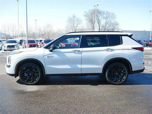 White Diamond 2025 Mitsubishi Outlander PHEV SEL